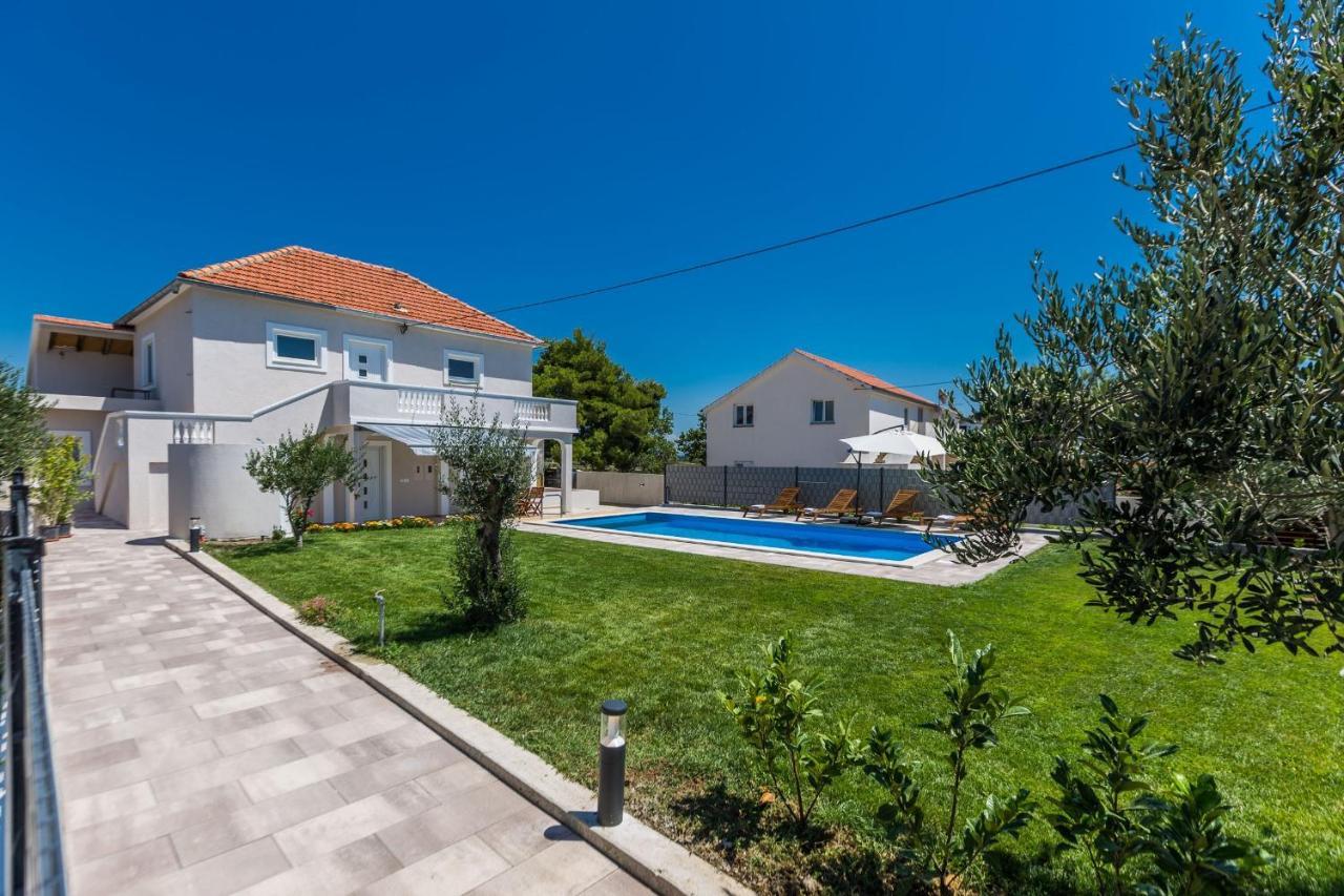 Kristina Holiday Home With Private Swimmingpool Visocane Экстерьер фото