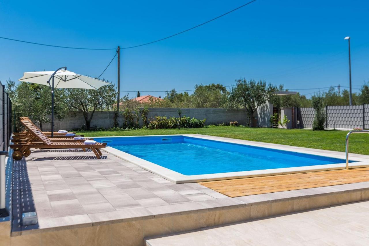 Kristina Holiday Home With Private Swimmingpool Visocane Экстерьер фото