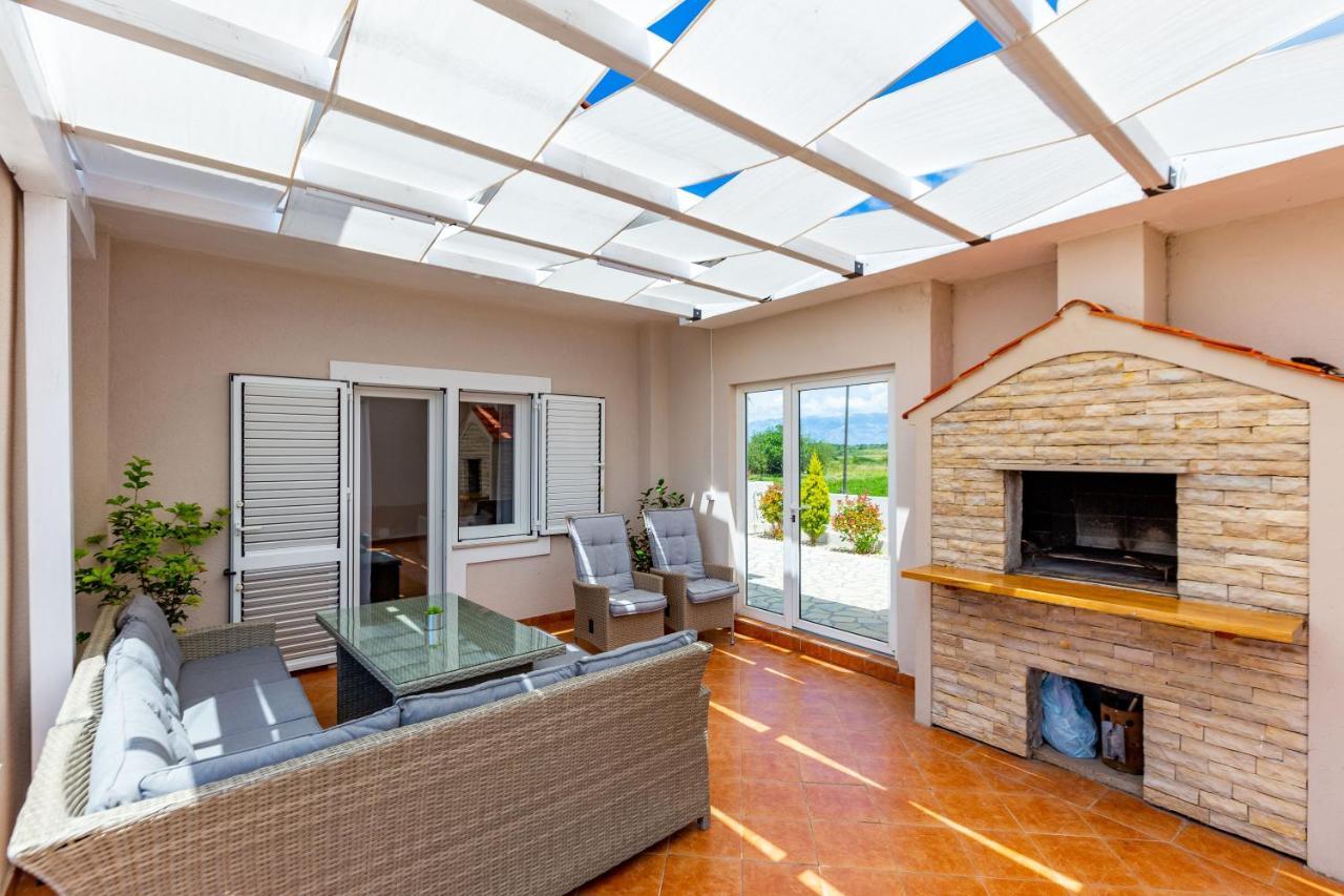 Kristina Holiday Home With Private Swimmingpool Visocane Экстерьер фото